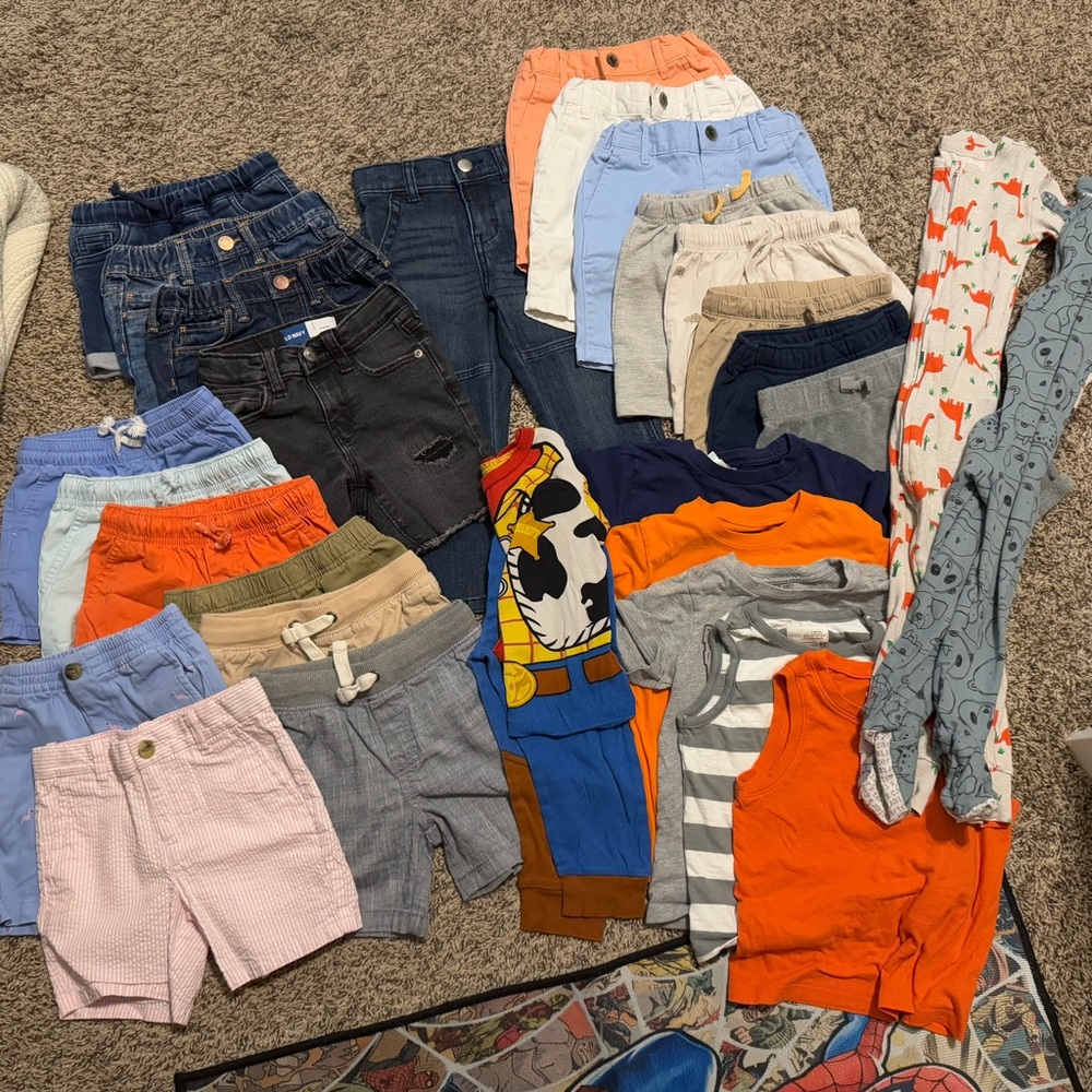 29 pieces. Toddler boy 3T clothes bundle lot.
